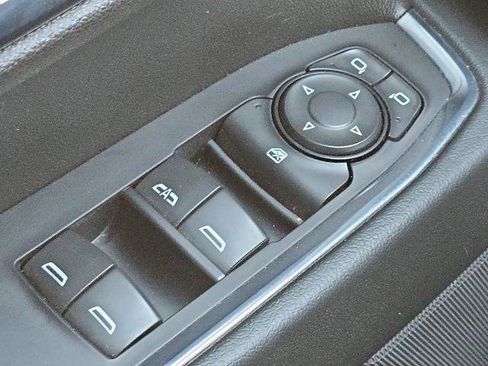 Used 2022 Chevrolet Silverado 1500 LT Trail Boss w/ Convenience Package II image 22