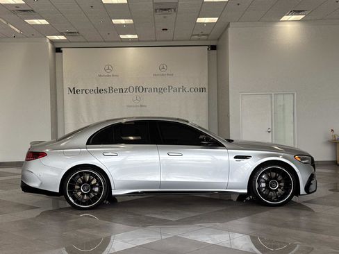 Certified 2025 Mercedes-Benz E 53 AMG e 4MATIC Sedan image 3