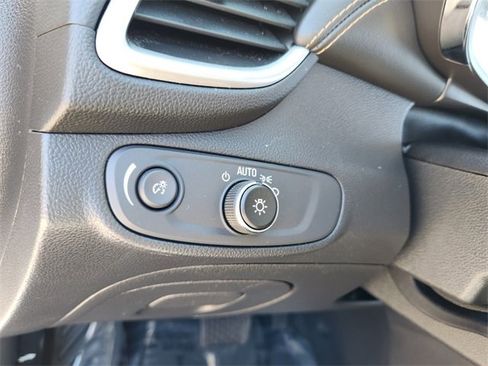 Used 2020 Chevrolet Trax LS image 10