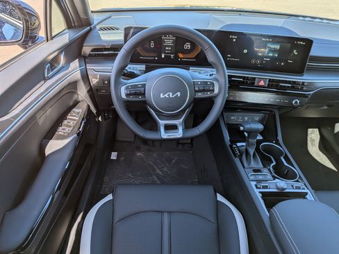 New 2026 Kia K5 GT-Line image 17