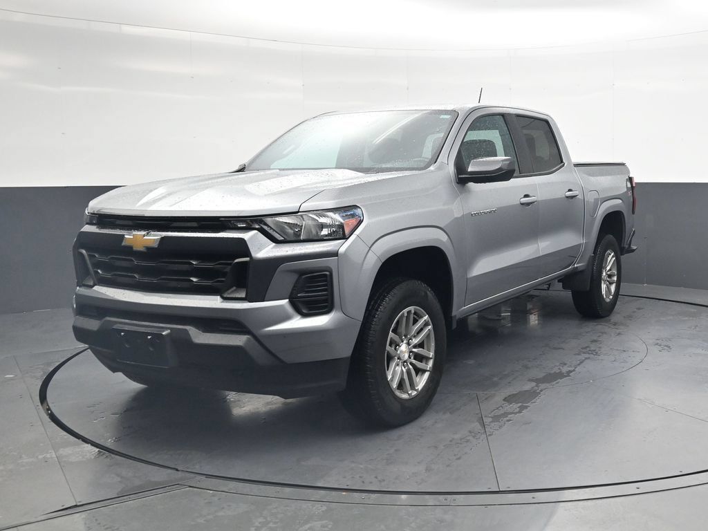 Used 2023 Chevrolet Colorado LT AWD/4WD image 12