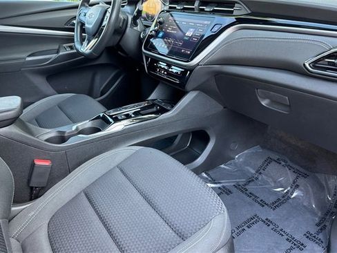 Used 2022 Chevrolet Bolt EUV LT image 18