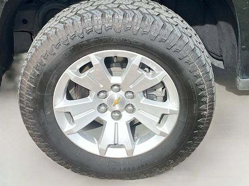 Used 2022 Chevrolet Colorado LT w/ LT Convenience Package image 29