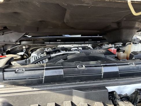 Certified 2024 GMC Sierra 2500 Denali Ultimate image 37