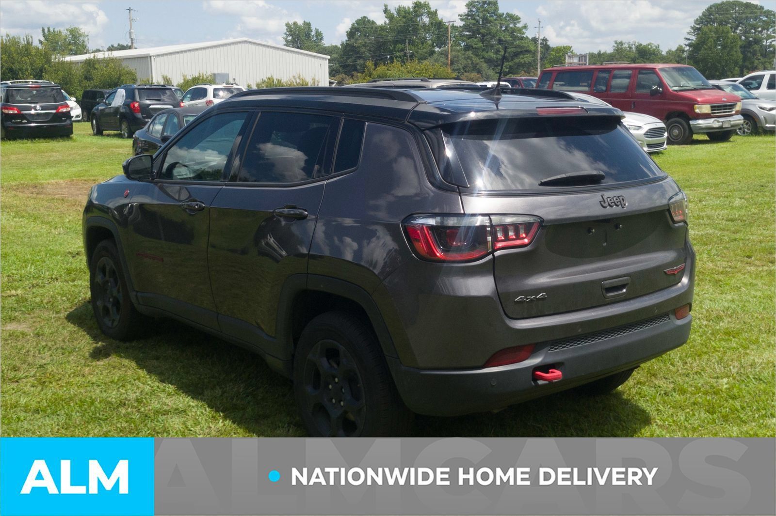 Used 2024 Jeep Compass Trailhawk AWD/4WD image 4