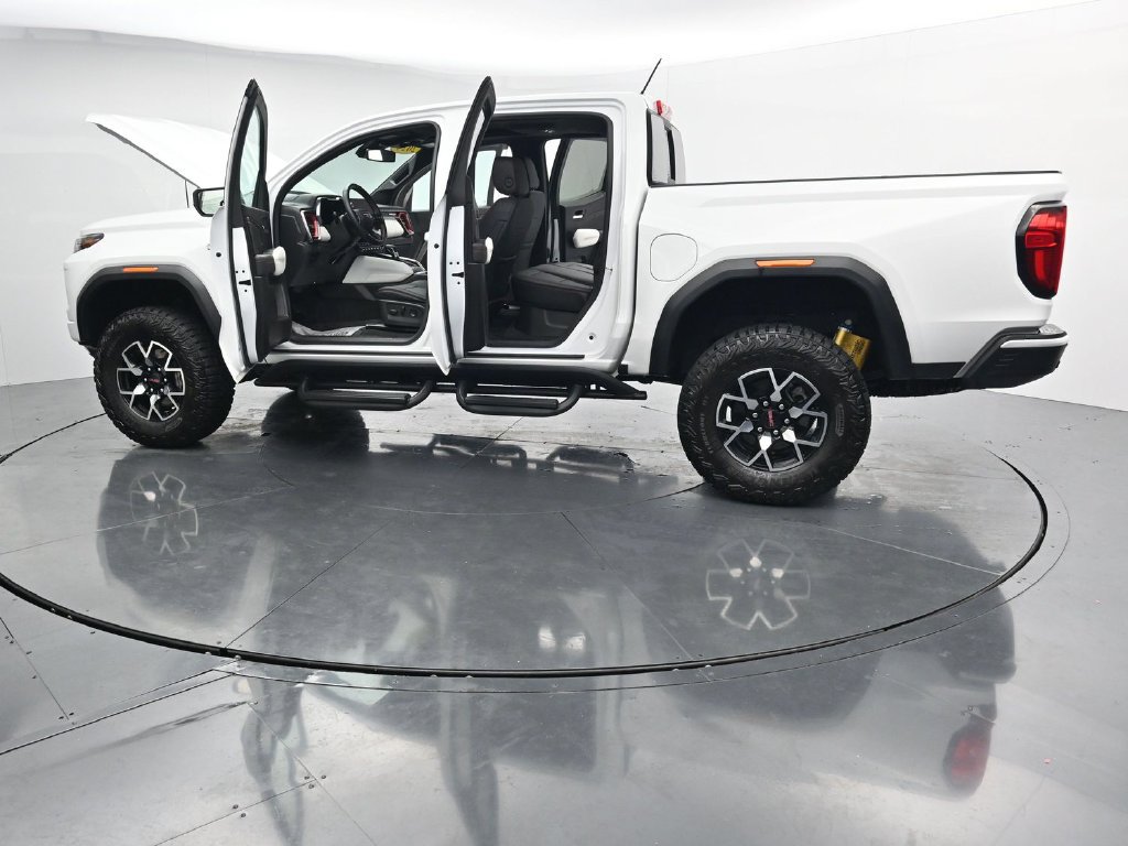 Used 2024 GMC Canyon AT4X AWD/4WD image 42