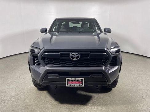 Certified 2025 Toyota Tacoma TRD Off-Road image 8