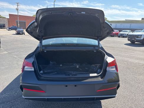 New 2025 Hyundai Elantra Sport image 15