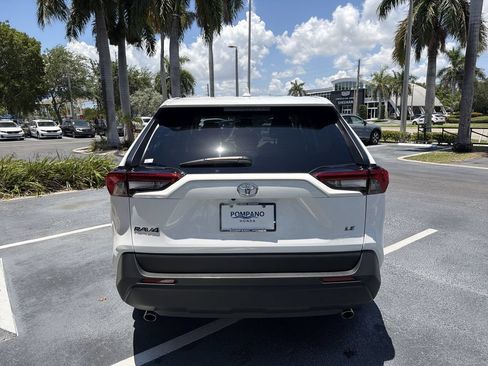 Used 2025 Toyota RAV4 LE FWD image 7