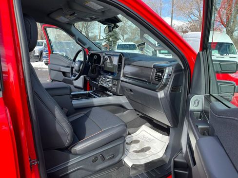 New 2025 Ford F250 Lariat image 28