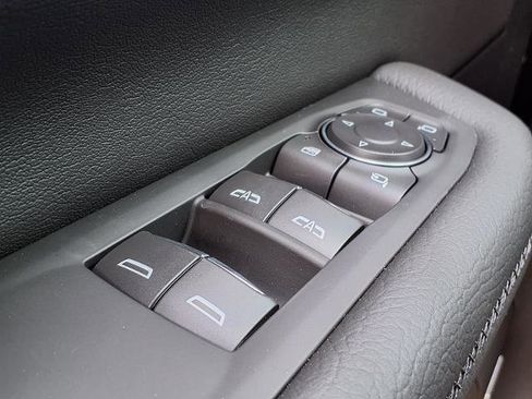 New 2026 GMC Yukon Denali w/ Denali Reserve Package RWD image 17
