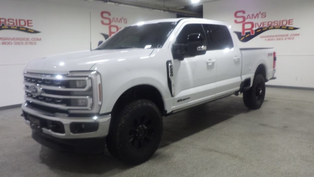 Used 2025 Ford F250 Lariat w/ FX4 Off-Road Package AWD/4WD image 1