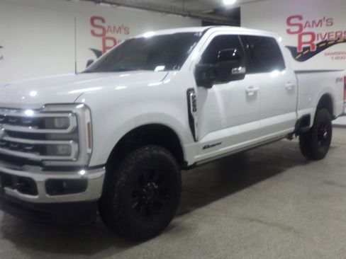 Used 2025 Ford F250 Lariat w/ FX4 Off-Road Package AWD/4WD image 1