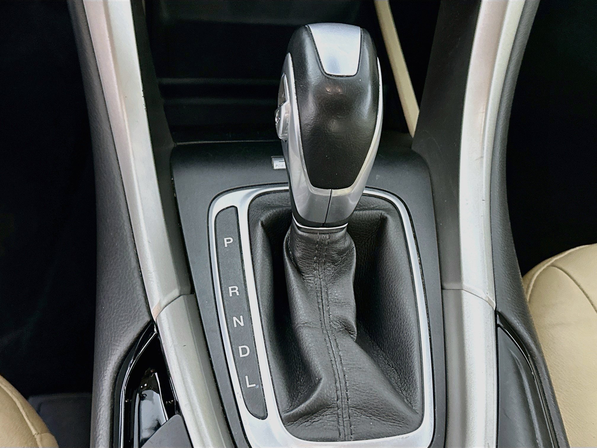 Used 2013 Ford Fusion SE FWD image 24