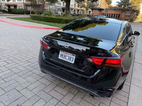 Used 2021 Nissan Altima 2.5 SR FWD image 19