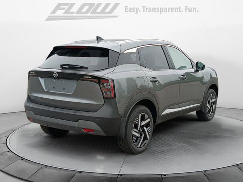 New 2026 Nissan Kicks SV w/ SV Premium Package FWD image 7