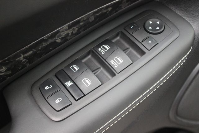 Used 2023 Dodge Durango SRT AWD/4WD image 19
