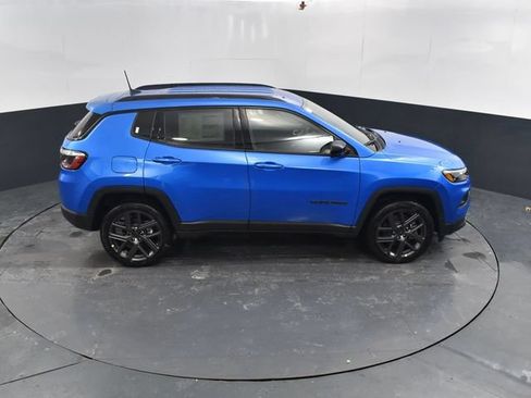 New 2026 Jeep Compass Latitude AWD/4WD image 42