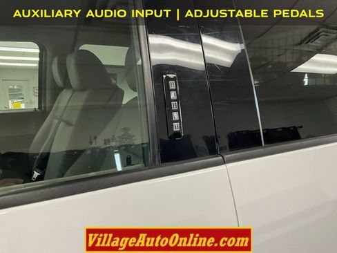 Used 2022 Ford F250 XLT w/ XLT Value Package AWD/4WD image 12
