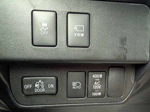 Used 2023 Toyota Tacoma TRD Sport w/ Advanced Technology Package image 21