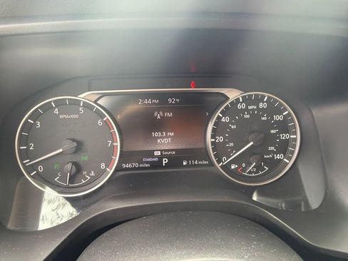 Used 2021 Nissan Rogue SL FWD image 12