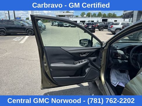 Used 2024 Subaru Outback Premium AWD/4WD image 12