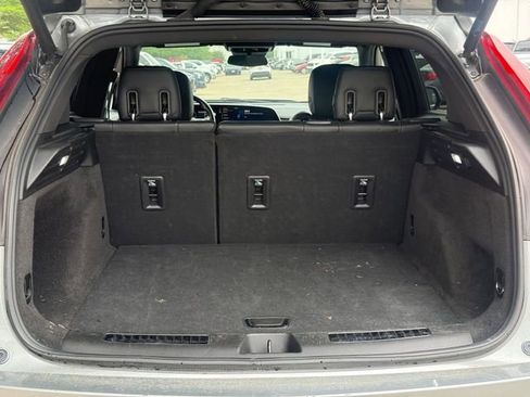 Used 2024 Cadillac XT4 Premium Luxury FWD image 30