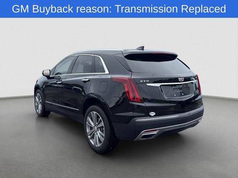 Used 2025 Cadillac XT5 Premium Luxury w/ Technology Package FWD image 4