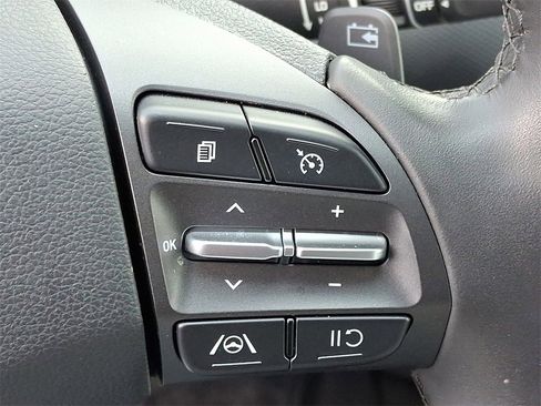 Used 2023 Hyundai Kona SEL image 24