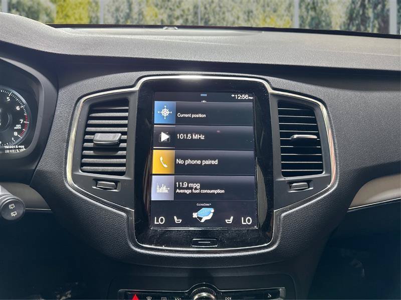 Used 2022 Volvo XC90 T5 Momentum AWD/4WD image 16