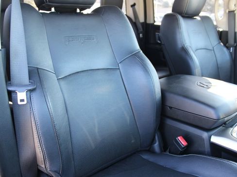 Used 2016 RAM 1500 Laramie w/ Convenience Group AWD/4WD image 13