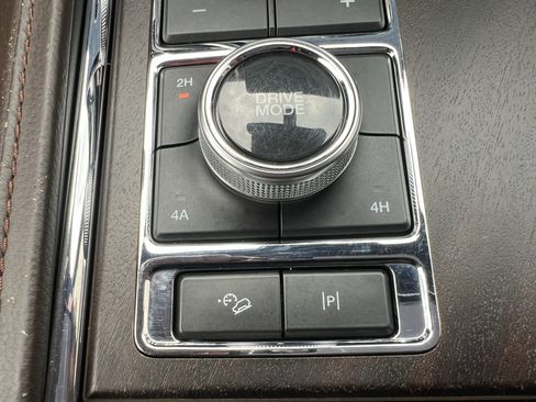 Used 2022 Ford Expedition King Ranch AWD/4WD image 40