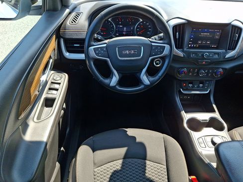 Certified 2021 GMC Terrain SLE w/ Driver Convenience Package FWD image 11