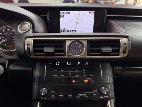 Used 2014 Lexus IS 350 AWD w/ Navigation Package image 19