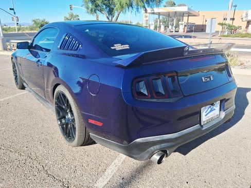 Used 2011 Ford Mustang GT Premium w/ Electronics Pkg RWD image 3
