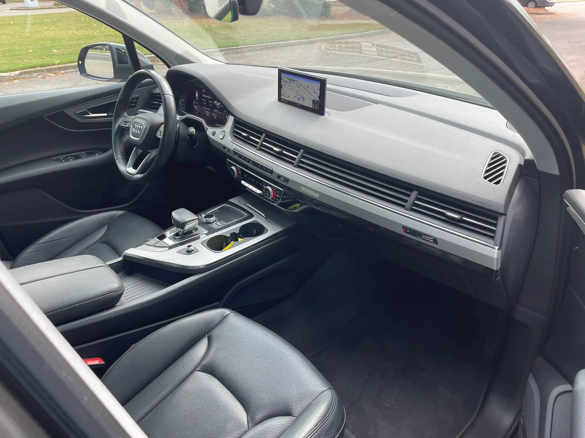 Used 2019 Audi Q7 2.0T Premium Plus w/ Premium Plus Package AWD/4WD image 14