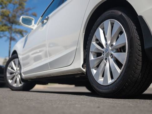 Used 2013 Honda Accord EX-L image 18