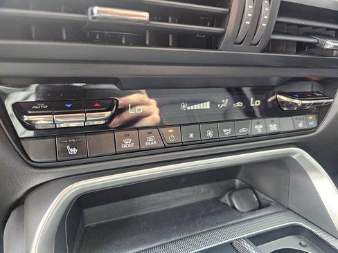 Certified 2024 MAZDA CX-90 Plug-In Hybrid w/ Preferred AWD/4WD image 35