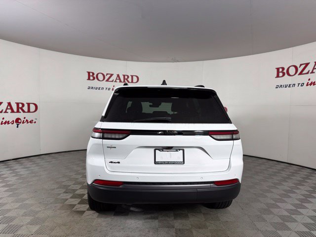 Used 2026 Jeep Grand Cherokee Limited w/ Limited Altitude Package AWD/4WD image 11