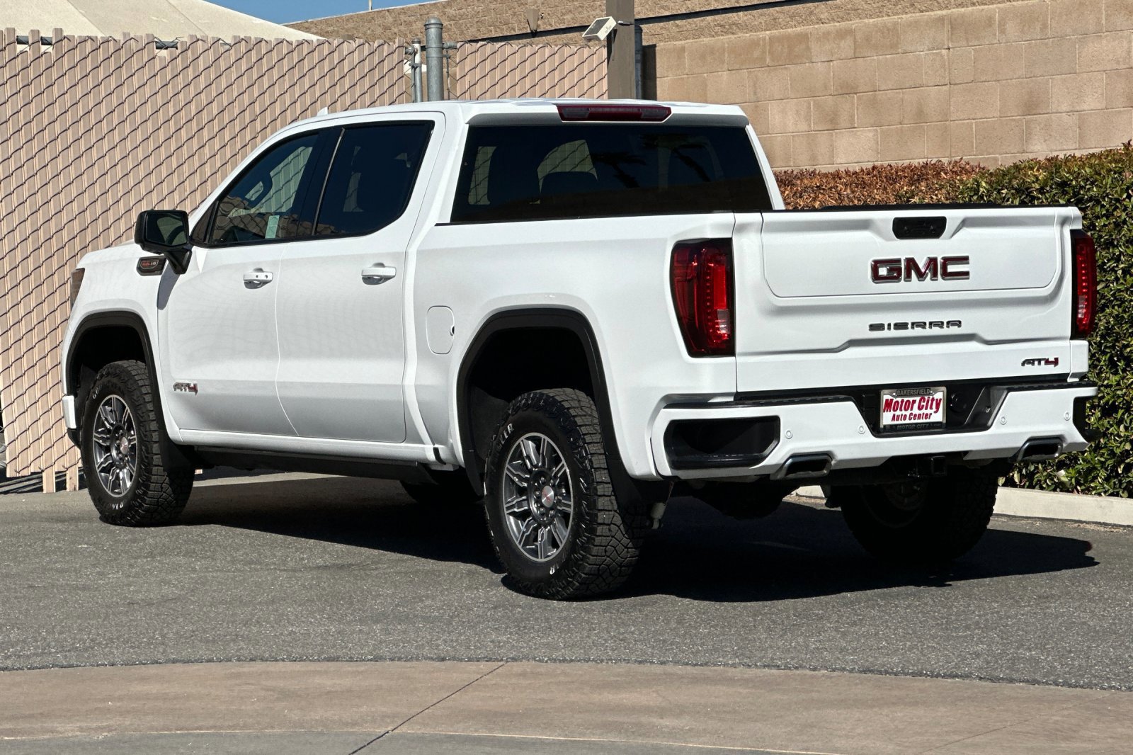 Certified 2025 GMC Sierra 1500 AT4 AWD/4WD image 6