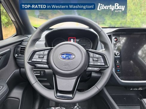 Used 2025 Subaru Forester Premium AWD/4WD image 14