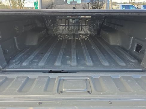 Used 2023 Jeep Gladiator Rubicon w/ Cold Weather Group image 28