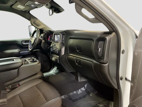 Used 2024 Chevrolet Silverado 2500 Custom w/ Custom Convenience Package AWD/4WD image 27