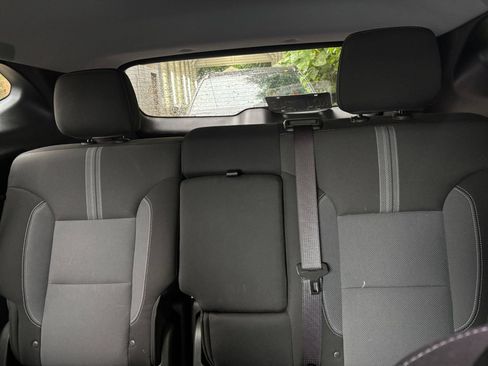 Used 2025 Chevrolet Blazer LT FWD image 39