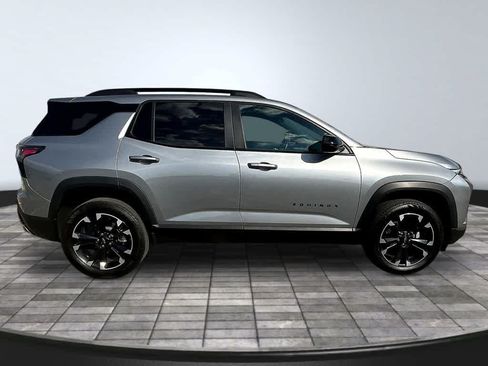 Used 2025 Chevrolet Equinox RS AWD/4WD image 8
