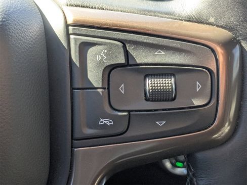 Used 2021 Chevrolet Silverado 1500 High Country w/ Technology Package image 28