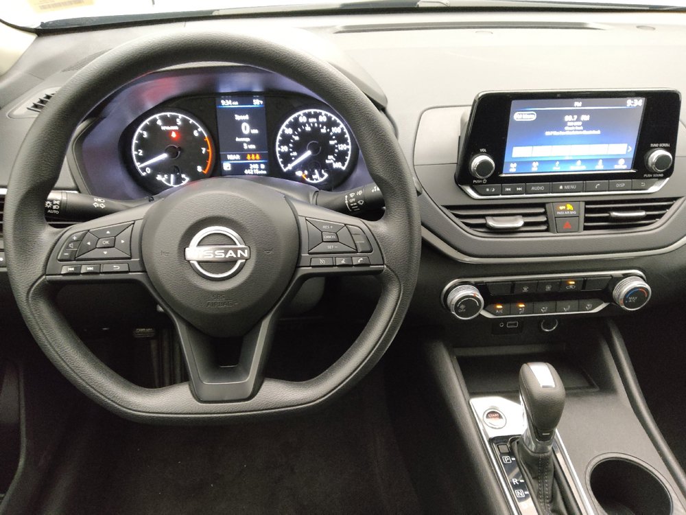 Used 2024 Nissan Altima 2.5 S FWD image 22