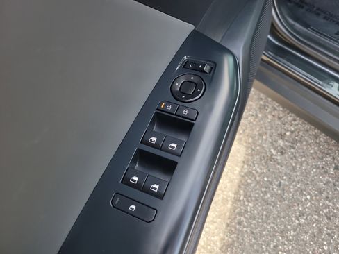 Used 2025 Kia K4 FWD image 15