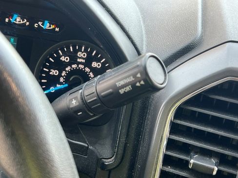 Used 2016 Ford F150 XLT image 28