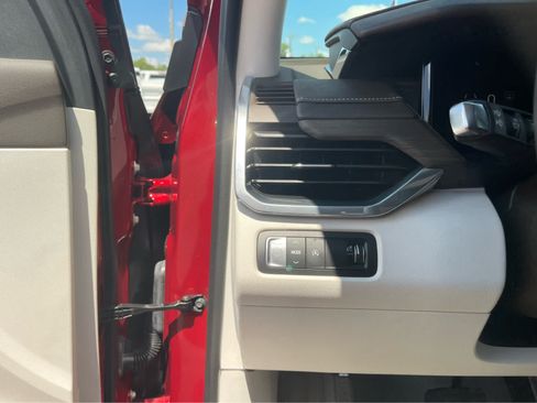 Used 2024 GMC Acadia Denali w/ Super Cruise Package FWD image 14